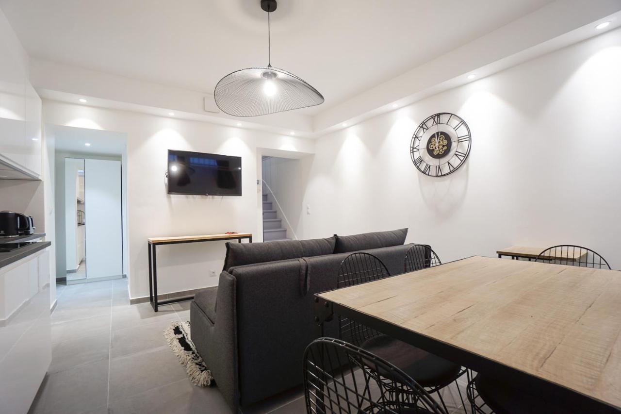 Modern Duplex Close To The Eiffel Tower Paris Exterior photo